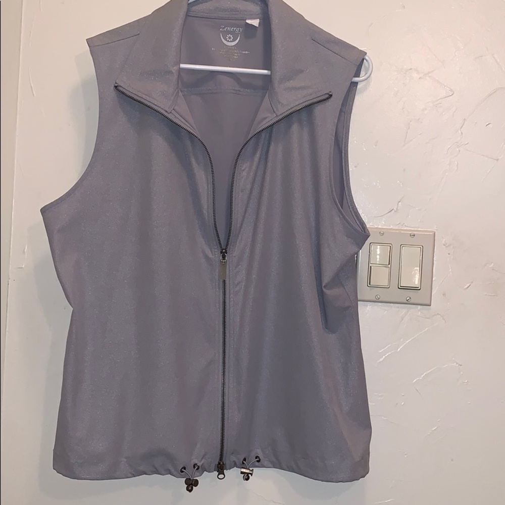 Zip up vest (grey) -Zenergy